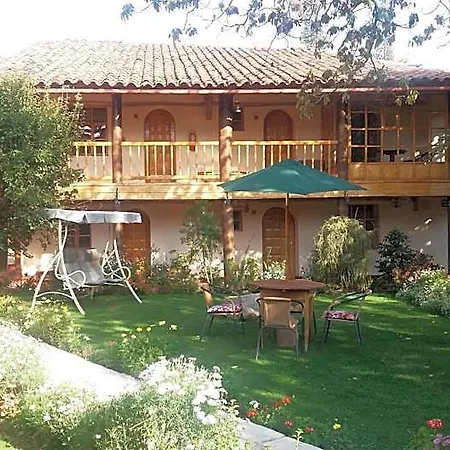 Hotel Iorana
